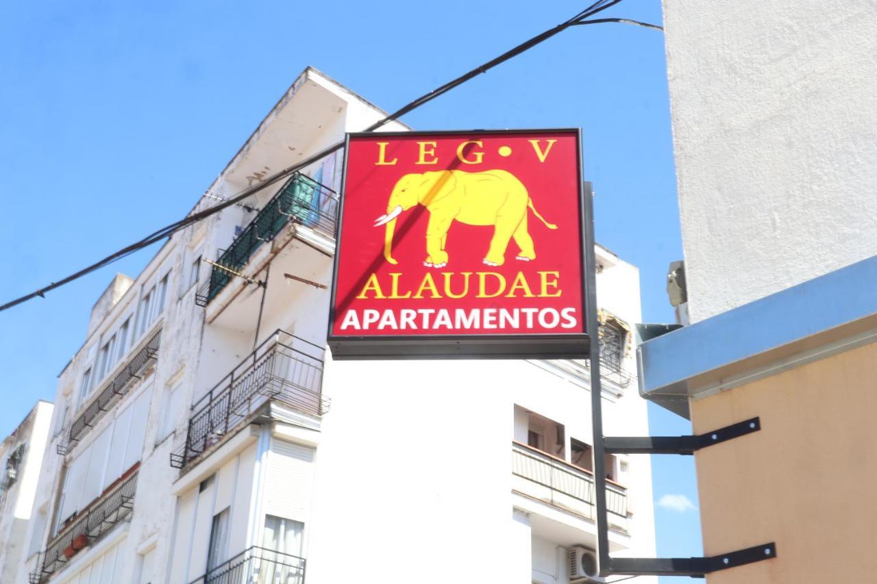 Alaudae Apartamentos Merida Exterior photo
